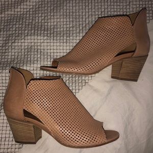 Peep toe Italian leather nude heel sandals